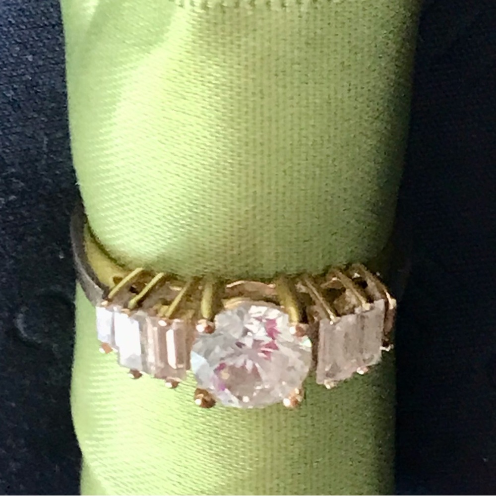 14k Solid Gold Women's Ring with Zirconias